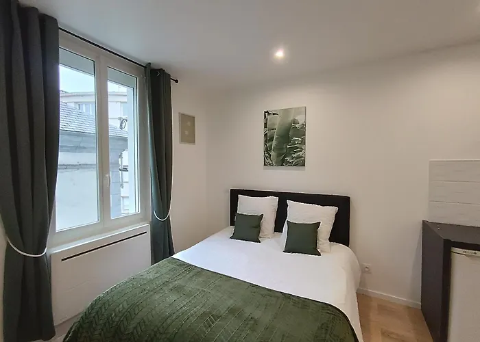 Garnavie - Centre - Les Halles Lourdes