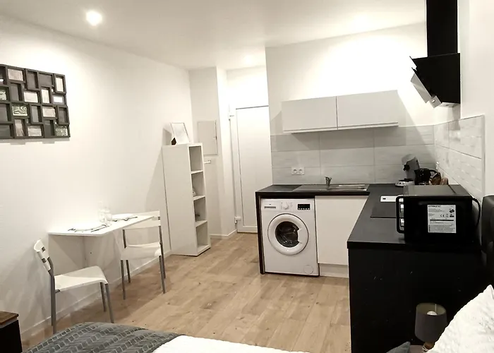 Garnavie - Centre - Les Halles * Lourdes